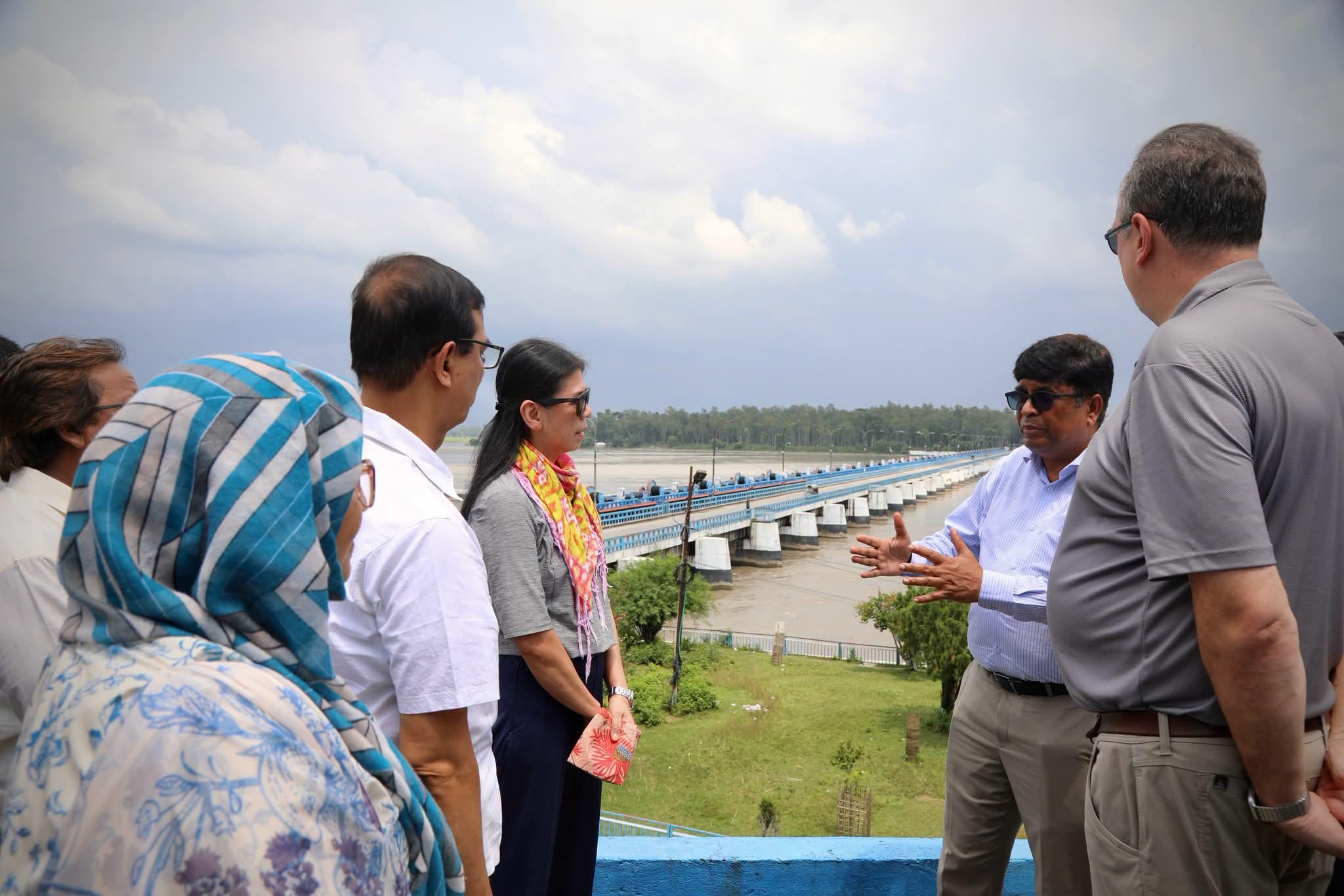হঠাৎ তিস্তা ব্যারাজে মার্কিন রাষ্ট্রদূতের সফর, কৌতূহল - Chief TV