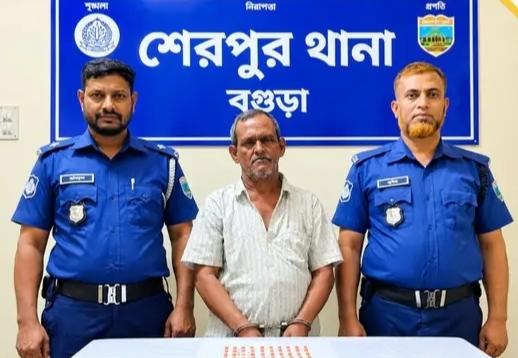 ৬৫ পিস ইয়াবাসহ ৭০ বছরের বৃদ্ধ আটক - Chief TV