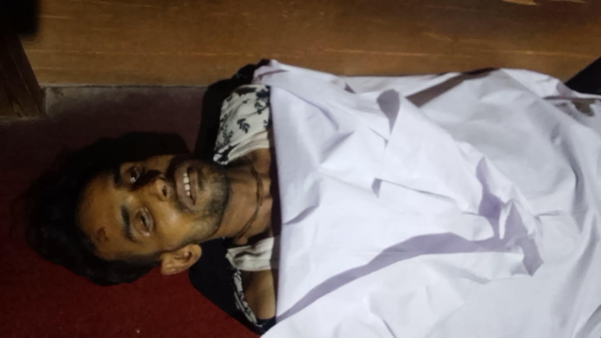 যুবককে কুপিয়ে হত্যা, জিজ্ঞাসাবাদে আটক কয়েকজন - Chief TV