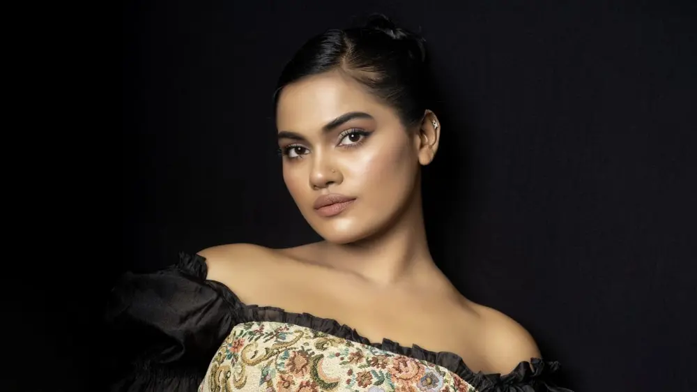 আইনজীবী হওয়ার স্বপ্ন, মডেলিংয়ে নেশা ইভার