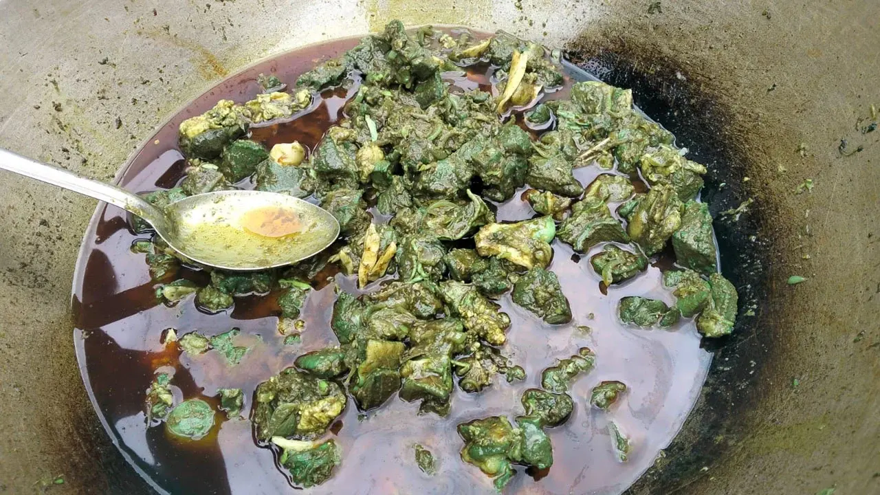 খুলনার সেই 'সবুজ মাংস' রহস্যের অবসান, ল্যাব রিপোর্টে মিলল কারণ - Chief TV