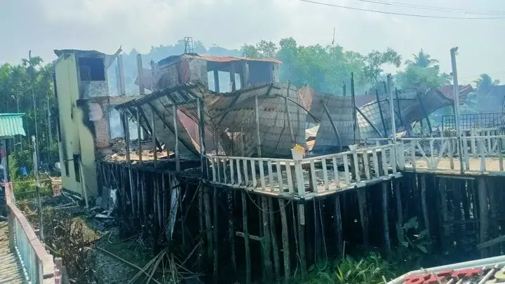 রিসোর্টে অবস্থান করছিলেন ১৬ জনের বেশি পর্যটক, বাইরে ছিলেন ৫ জন -