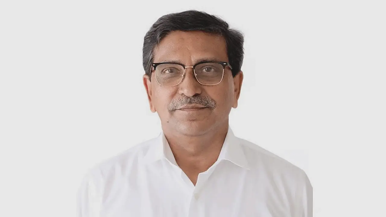 মানবতাবিরোধী অপরাধে মাহবুবউল আলম হানিফের মৃত্যুদণ্ড - Chief TV