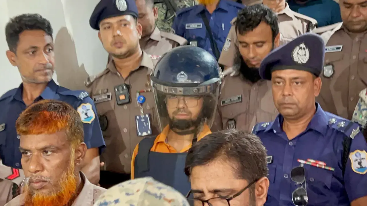 ‘আমি ফুললি স্ট্রং’ আদালতে স্বজনকে দ্বীপ - Chief TV