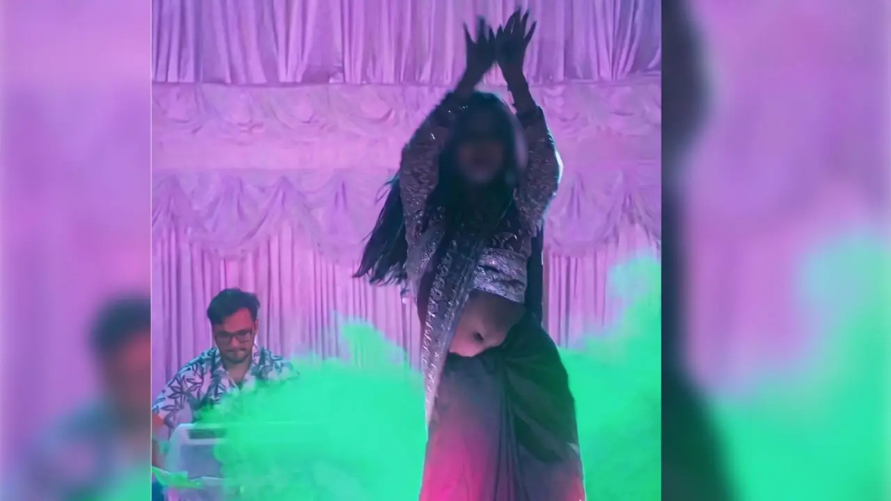 প্রতিমন্ত্রীর নিষেধের পরও সংবর্ধনা অনুষ্ঠানে অশ্লীল নৃত্য, বিলুপ্ত ছাত্রদলের ইউনিয়ন কমিটি - Chief TV