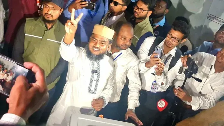 ভোটগ্রহণে কোনো অনিয়ম হচ্ছে না: জামায়াত প্রার্থী দেলাওয়ার - Chief TV