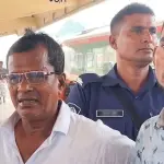 কমলাপুরে যাত্রীদের টাকা ছিনতাইকালে ২ মলম পার্টির সদস্য আটক