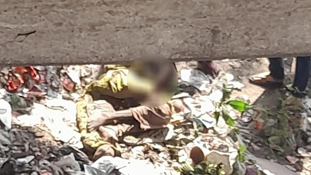 নওগাঁ লিটন ব্রিজের নিচে কাঁথায় মোড়া অবস্থায় অজ্ঞাত এক ব্যক্তির লাশ উদ্ধার - Chief TV