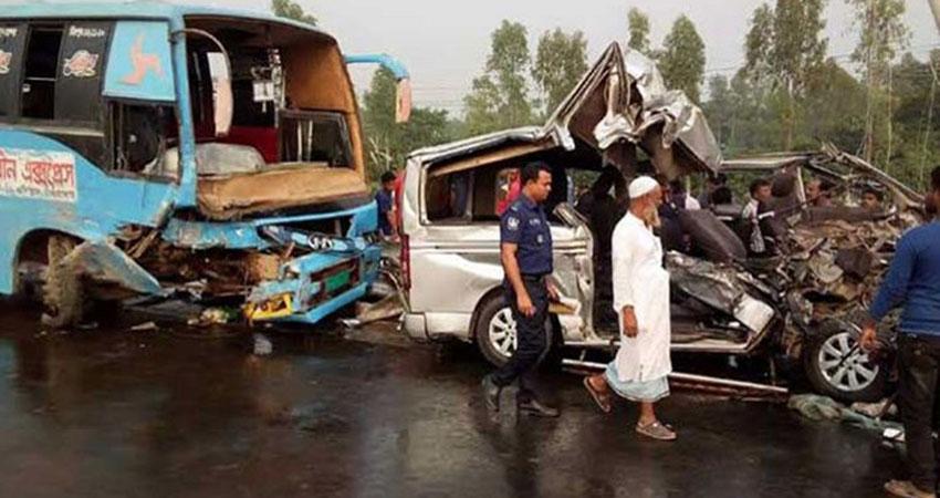 ১৩ বছরে দেশে সড়ক দুর্ঘটনায় নিহত ১ লাখ ২৫ হাজার - Chief TV