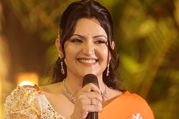 চট্টগ্রাম থেকে উড়ে এল শিউলি, জন্মদিনে ‘ফারজানা’র চমক পরীমনির - Chief TV