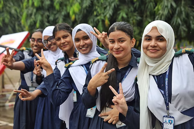 এইচএসসিতে পাসে শীর্ষে বিজ্ঞানের শিক্ষার্থীরা - Chief TV