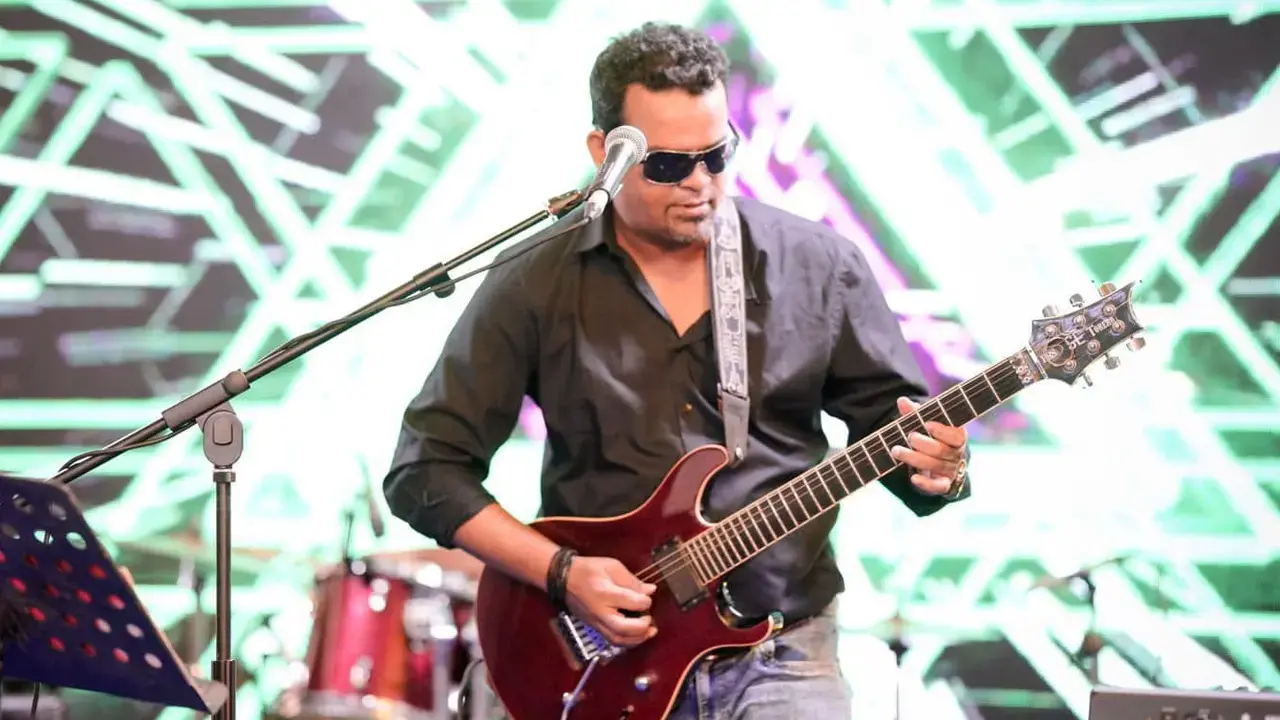 না ফেরার দেশে সংগীতশিল্পী রাসেল খান - Chief TV