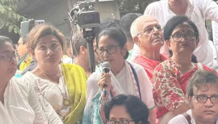 বাংলাদেশে বড় খুন হয়েছিল, কাকে দিয়ে করিয়েছিলেন সবটাই জানি’: বিস্ফোরক মমতা - Chief TV