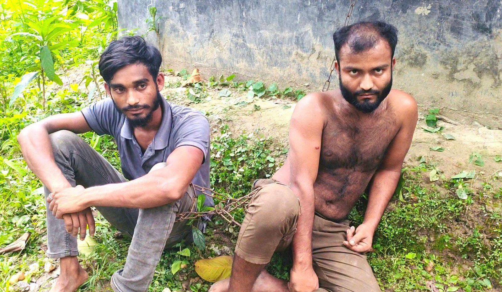 মসজিদে এসি চুরির চেষ্টার অভিযোগে দুই যুবক আটক - Chief TV